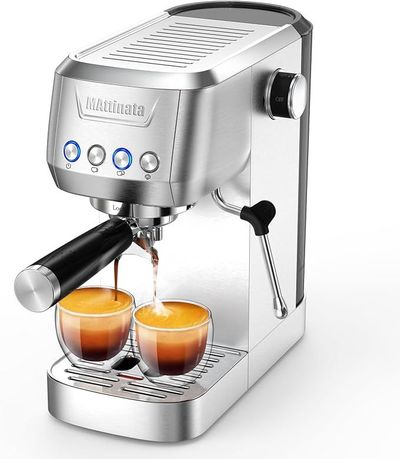 Cafetera espresso Mattinata. — Acero inoxidable, presion de 20 bares.