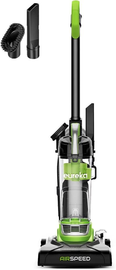 Aspiradora tipo bastón Eureka AirSpeed 124 Pa — Negro verde, Filtro lavable con cable