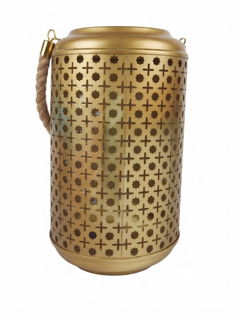 Farol decorativo de metal dorado