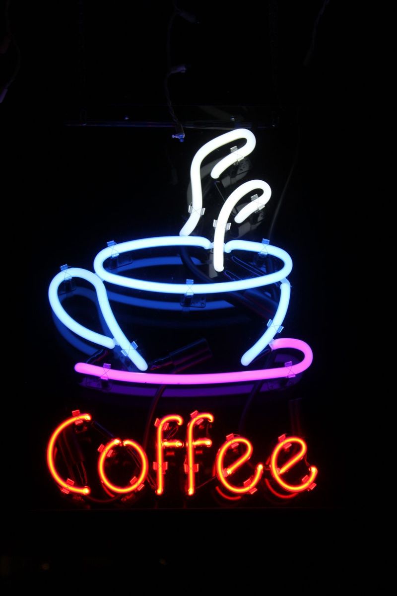 Cartel decorativo estilo neón para cafés — COFFEE. 30cm x 20cm.